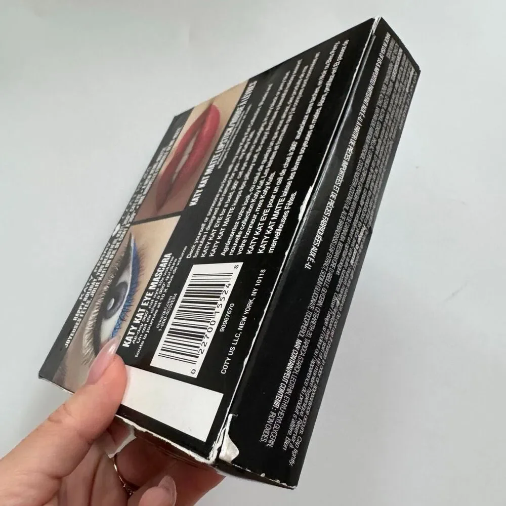 NEW Katy Perry X Covergirl Collection 800 Very Black KP05 Crimson Cat Lipstick